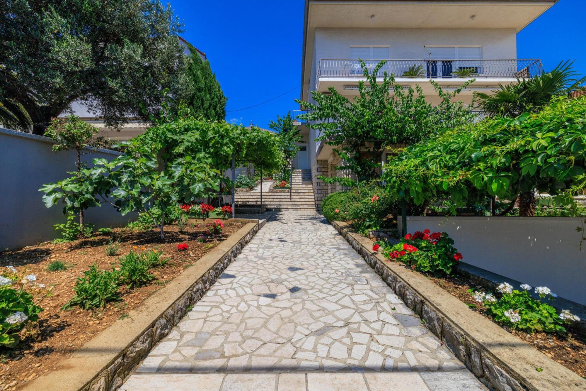 Srebrnjak Apartment Dramalj